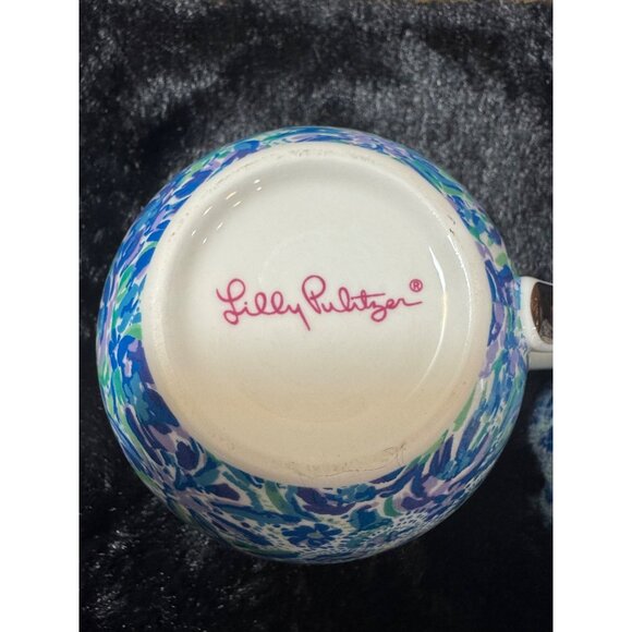 Lilly Pulitzer Floral Ceramic Coffee/Tea Mugs With Gold Handles Set Of 2 - Picture 5 of 7